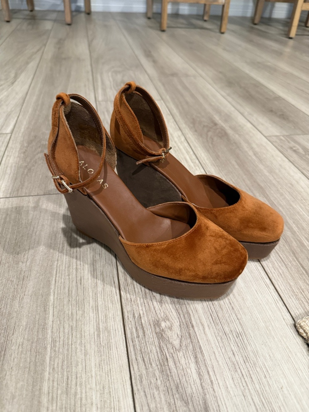 Alohas Women’s Rust Suede Ankle-Strap Wedge Pumps NEW EU 40